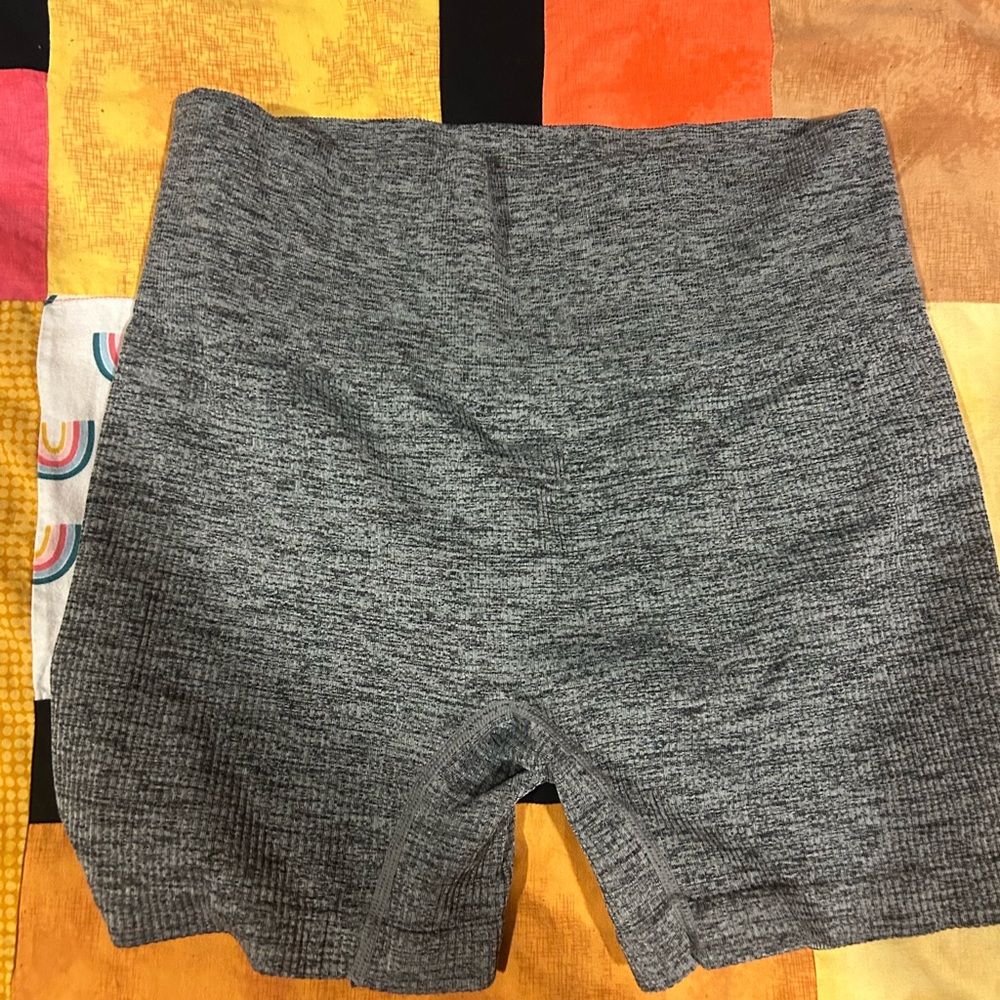 Colsie Gray Bike Shorts High-Waisted Moisture-Wicking